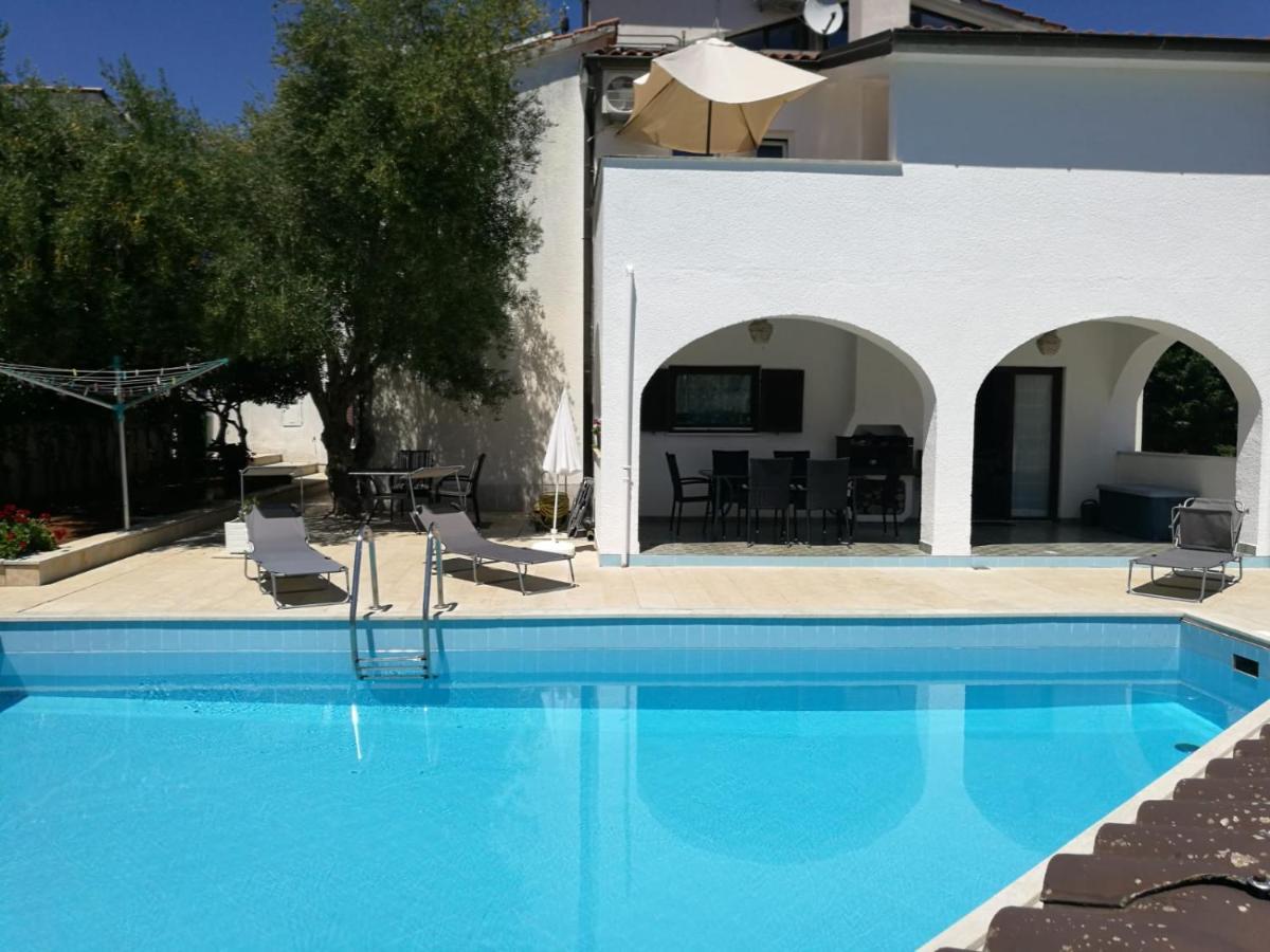 Ferienhaus Bozena Appartment 4 弗尔萨尔 外观 照片