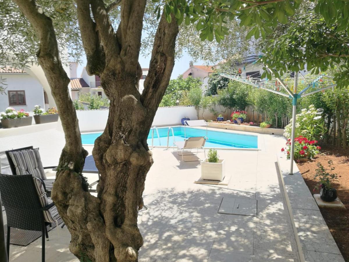 Ferienhaus Bozena Appartment 4 弗尔萨尔 外观 照片