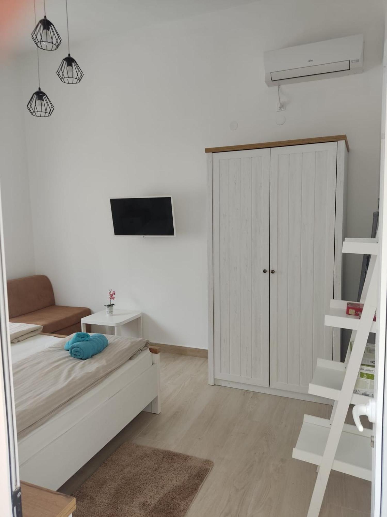 Ferienhaus Bozena Appartment 4 弗尔萨尔 外观 照片